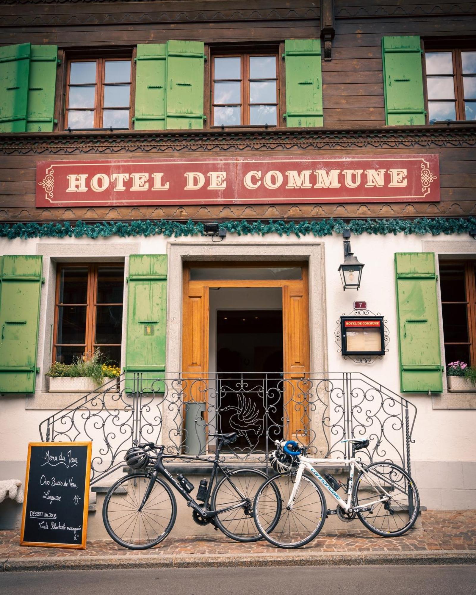 Hotel De Commune غشتاد المظهر الخارجي الصورة